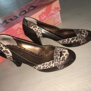 MUDD Brown Heels with Leopard print